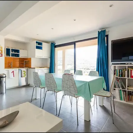Rez-de-jardin Face A La Mer A Apartamento *